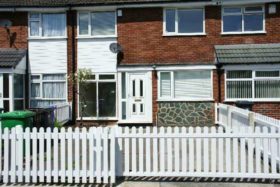 3 bedroom Mews to re...